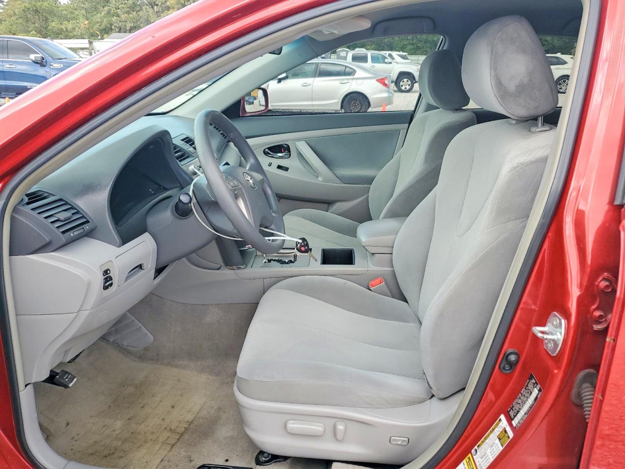 2009 TOYOTA CAMRY LE photo 13