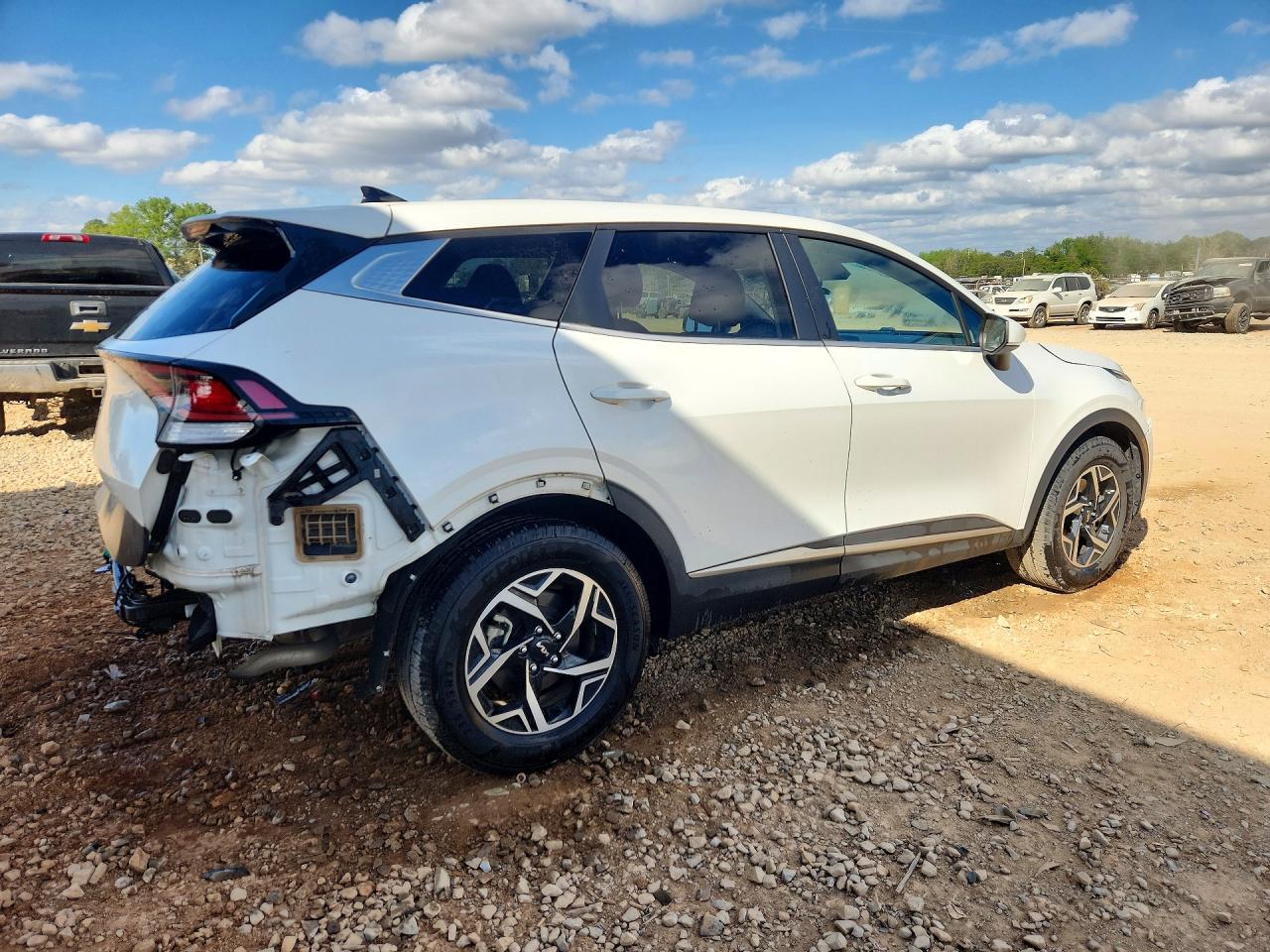 2023 KIA SPORTAGE LX photo 5