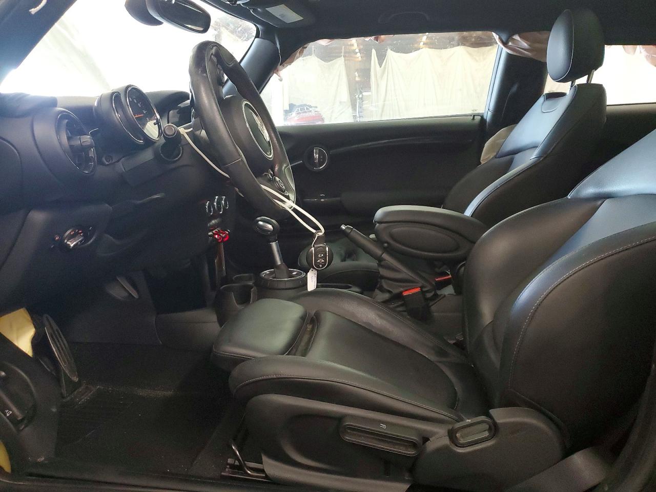 2016 MINI COOPER S photo 13