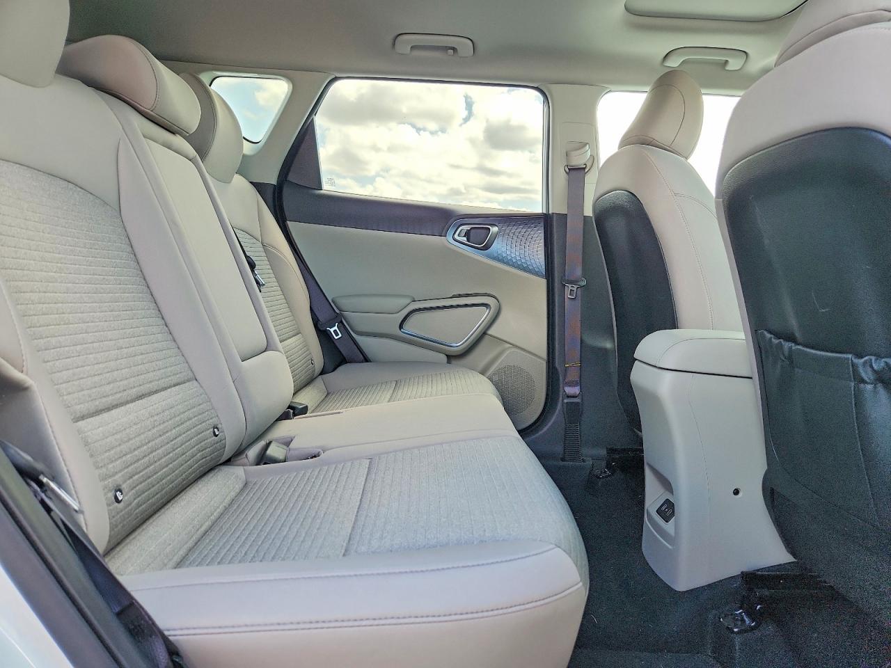 2025 KIA SOUL EX photo 19