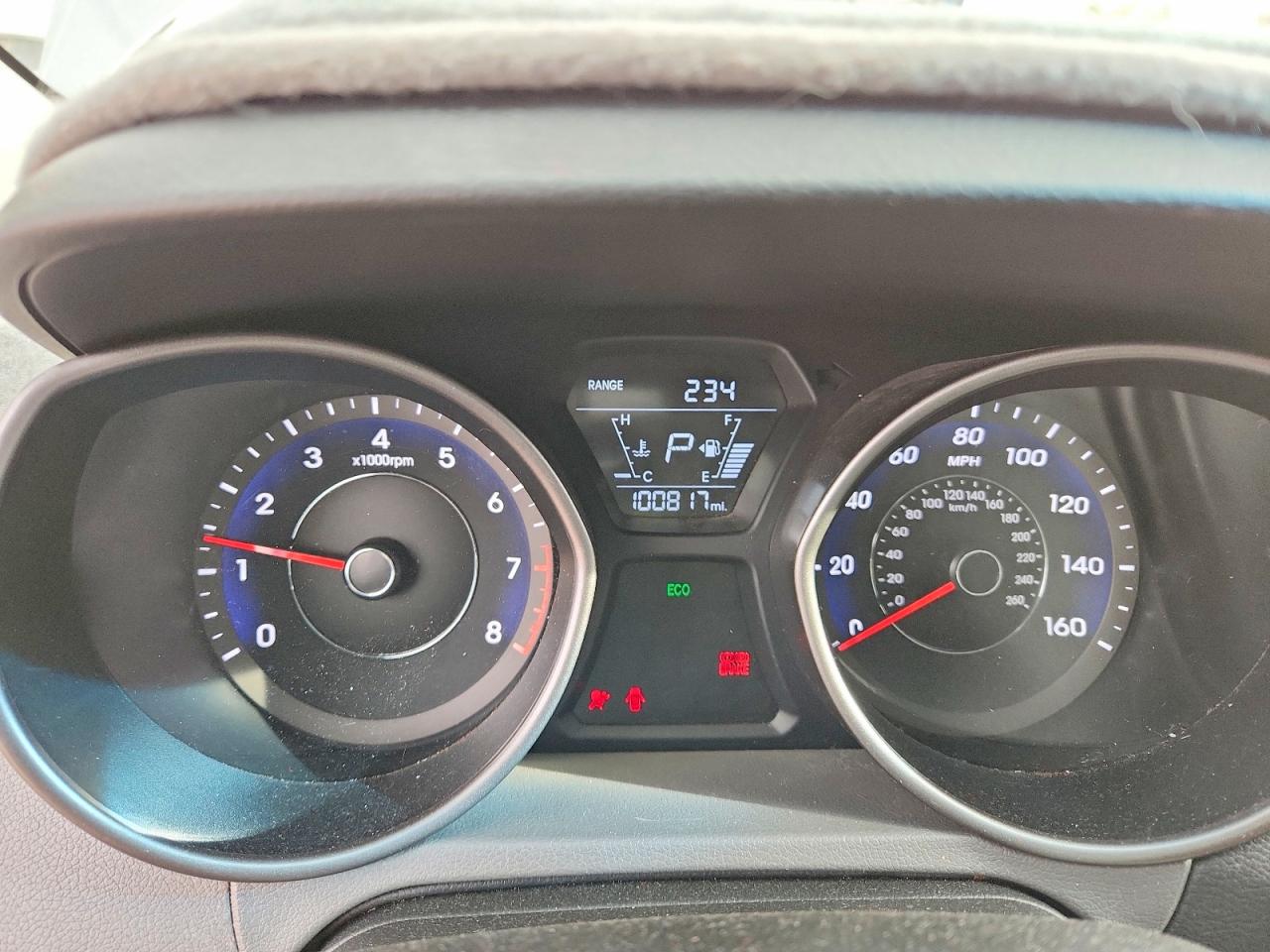 2015 HYUNDAI ELANTRA SE photo 25