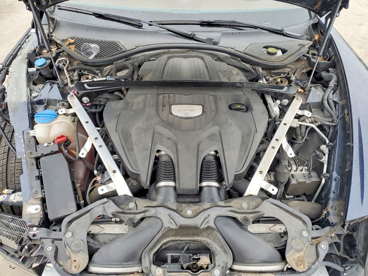 2018 PORSCHE PANAMERA 4S photo 31