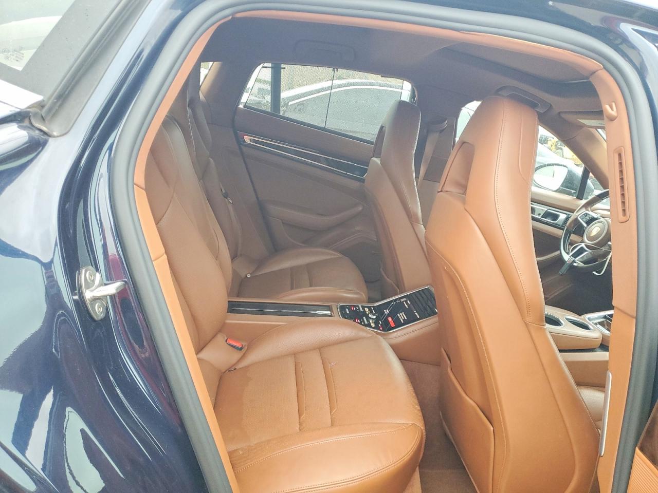 2018 PORSCHE PANAMERA 4S photo 28
