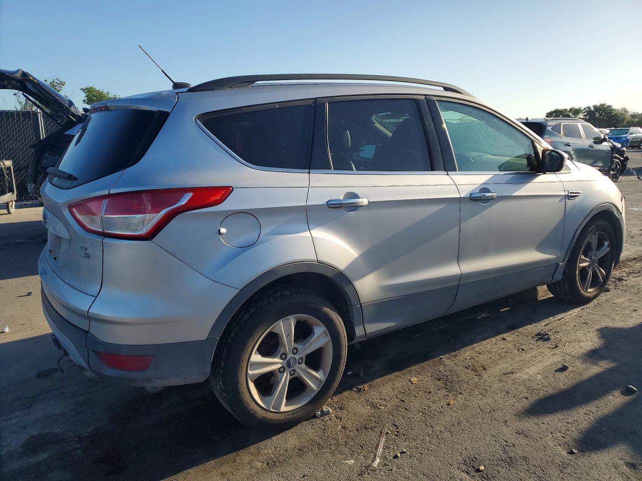 2014 FORD ESCAPE SE photo 5