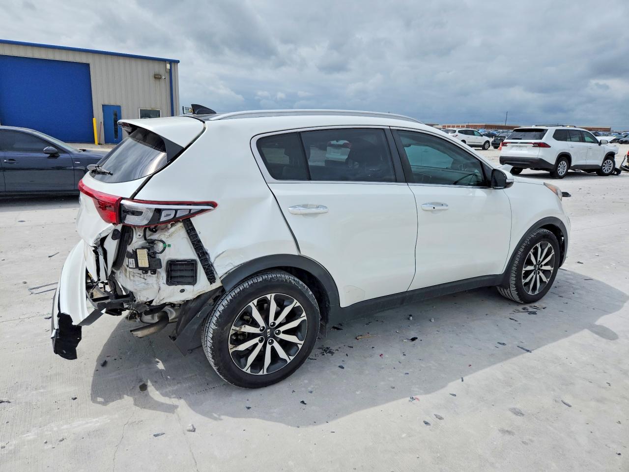 2017 KIA SPORTAGE EX photo 5