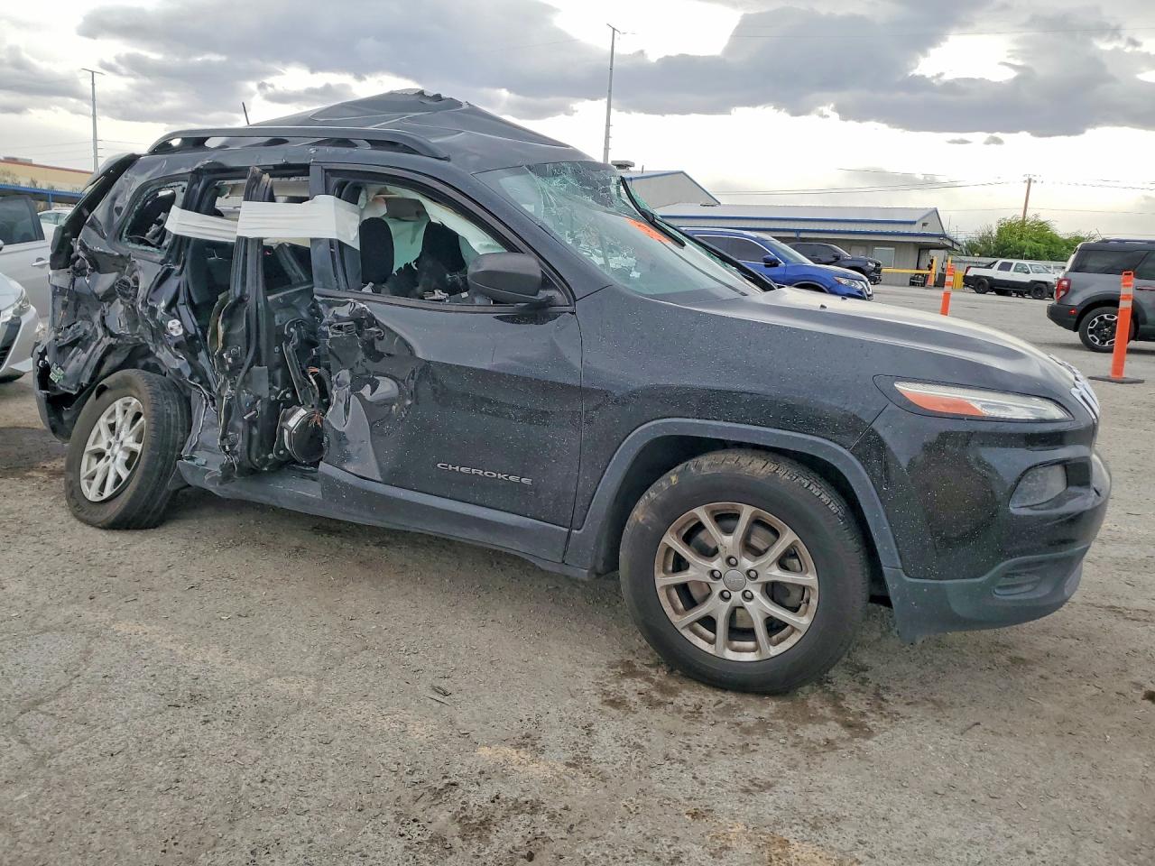 2016 JEEP CHEROKEE SPORT photo 10