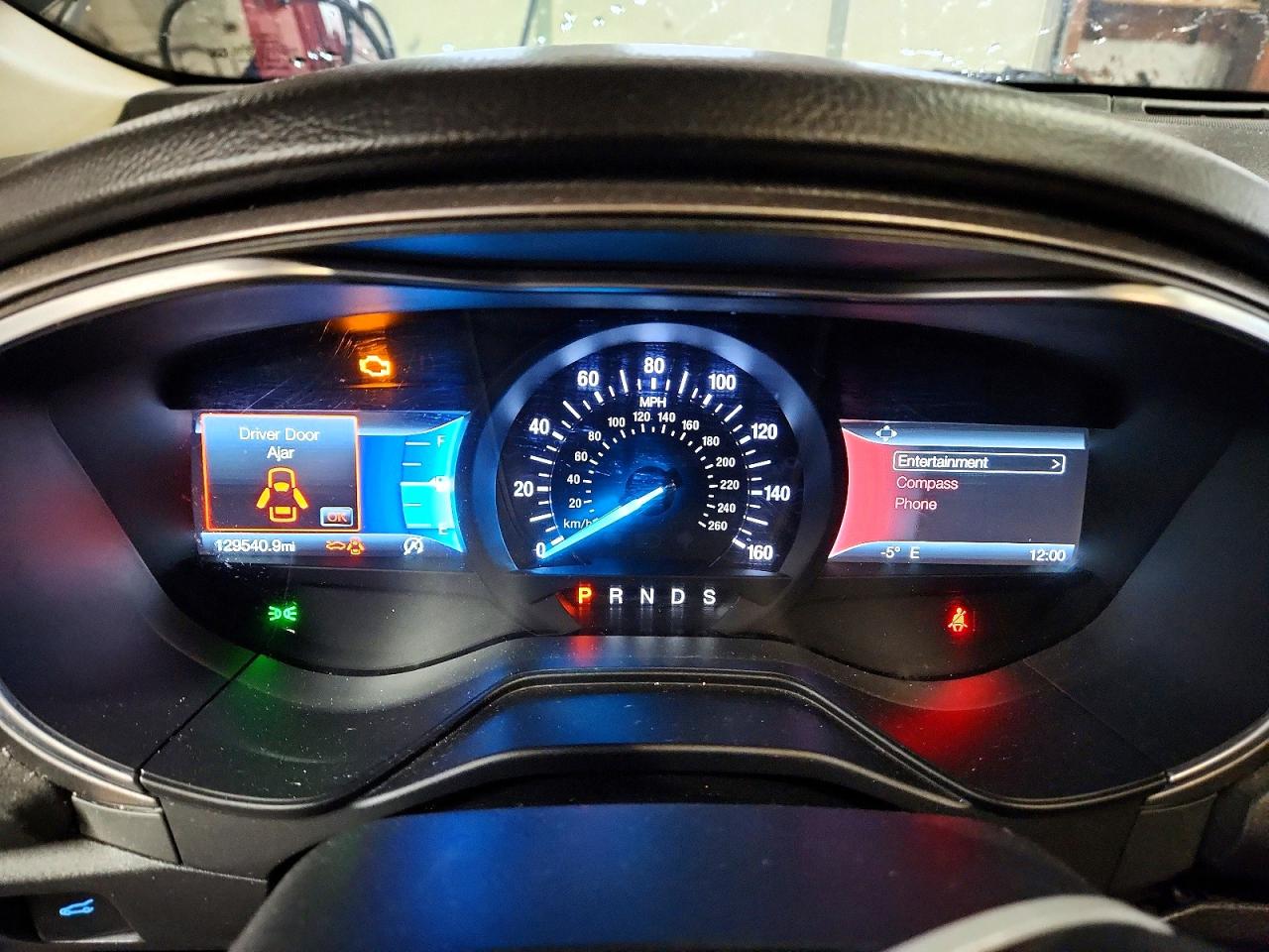 2019 FORD FUSION SEL photo 17