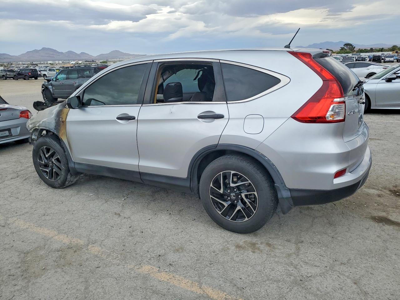 2016 HONDA CR-V SE photo 3