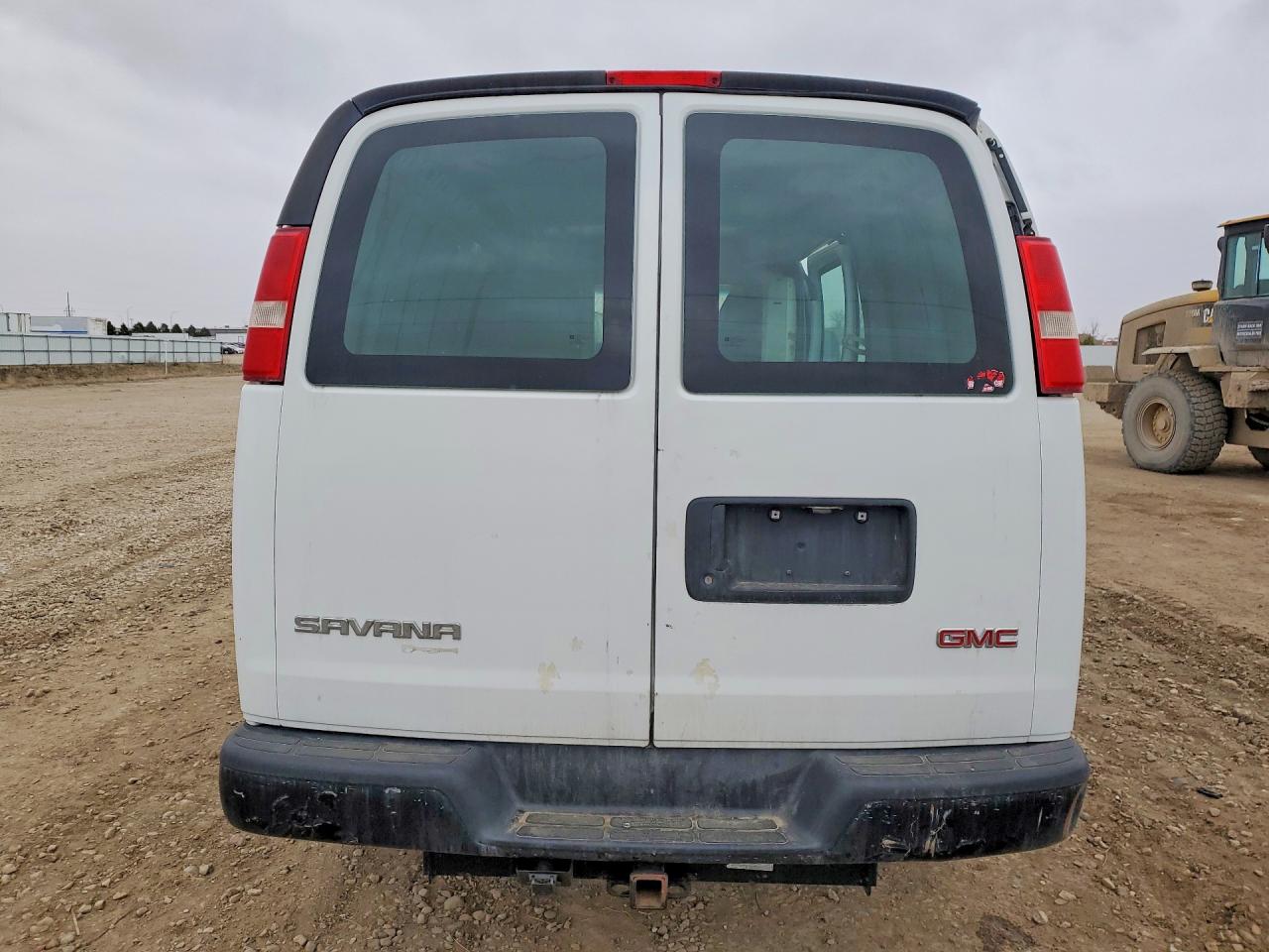 2014 GMC SAVANA G3500 photo 6