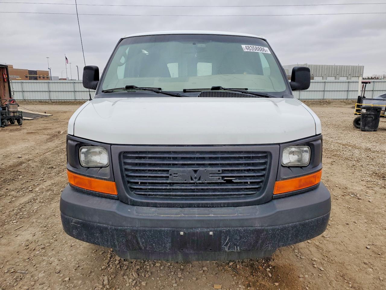 2014 GMC SAVANA G3500 photo 5
