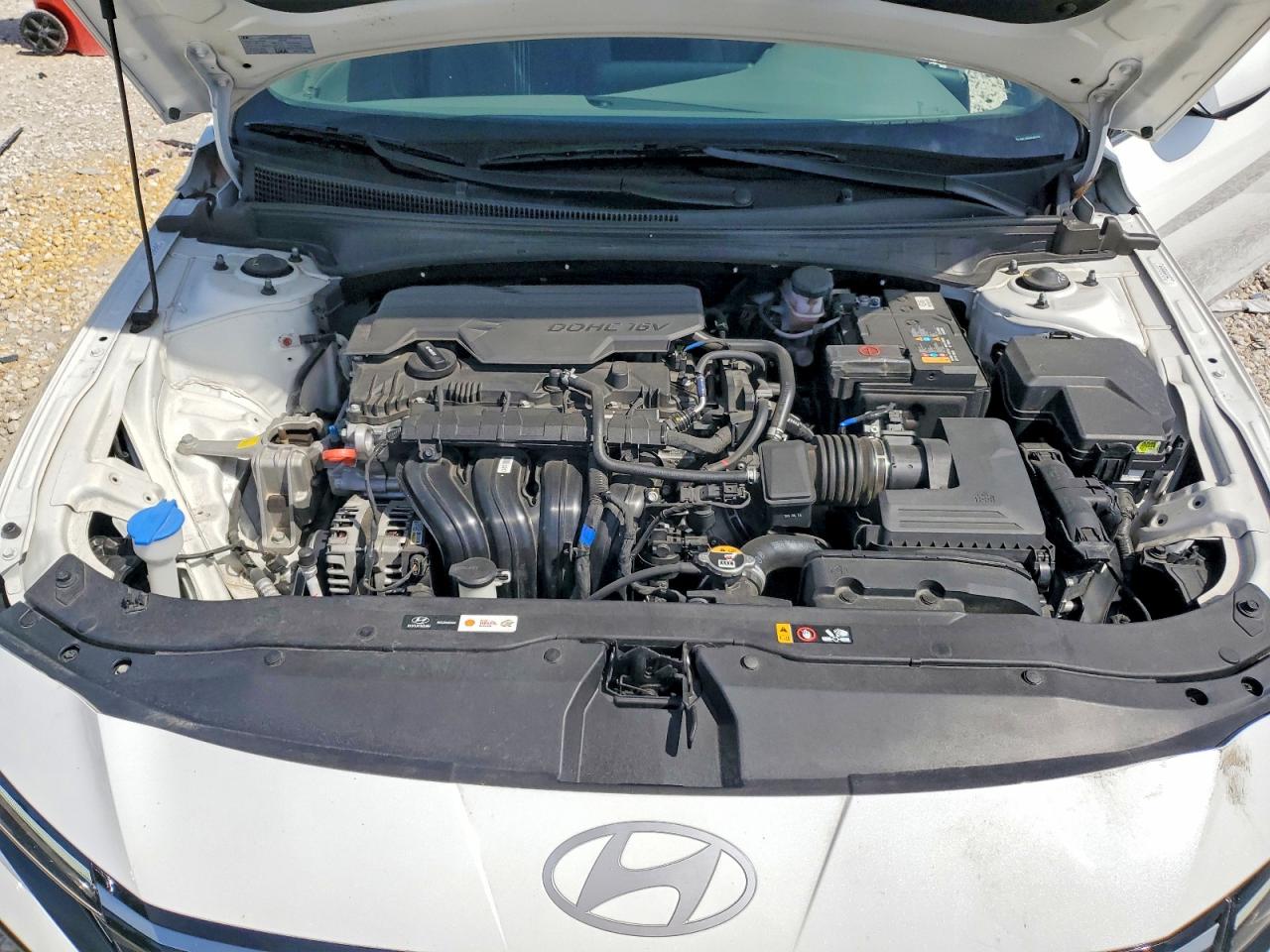 2024 HYUNDAI ELANTRA SEL photo 21