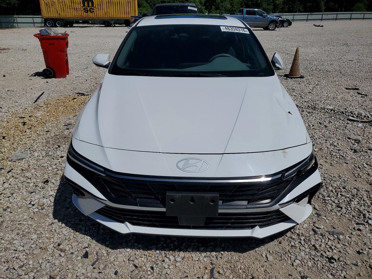2024 HYUNDAI ELANTRA SEL photo 9