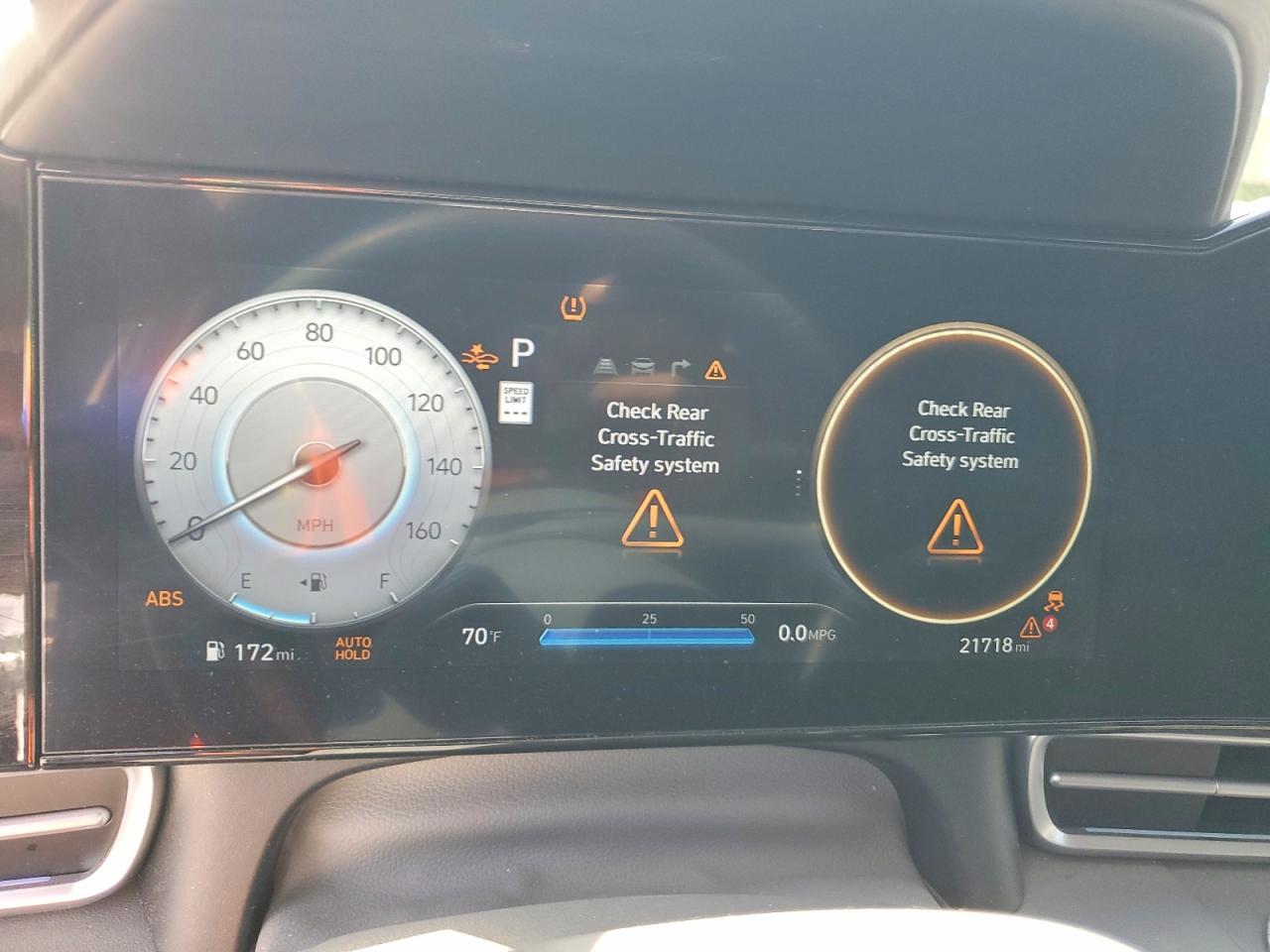 2024 HYUNDAI ELANTRA SEL photo 17