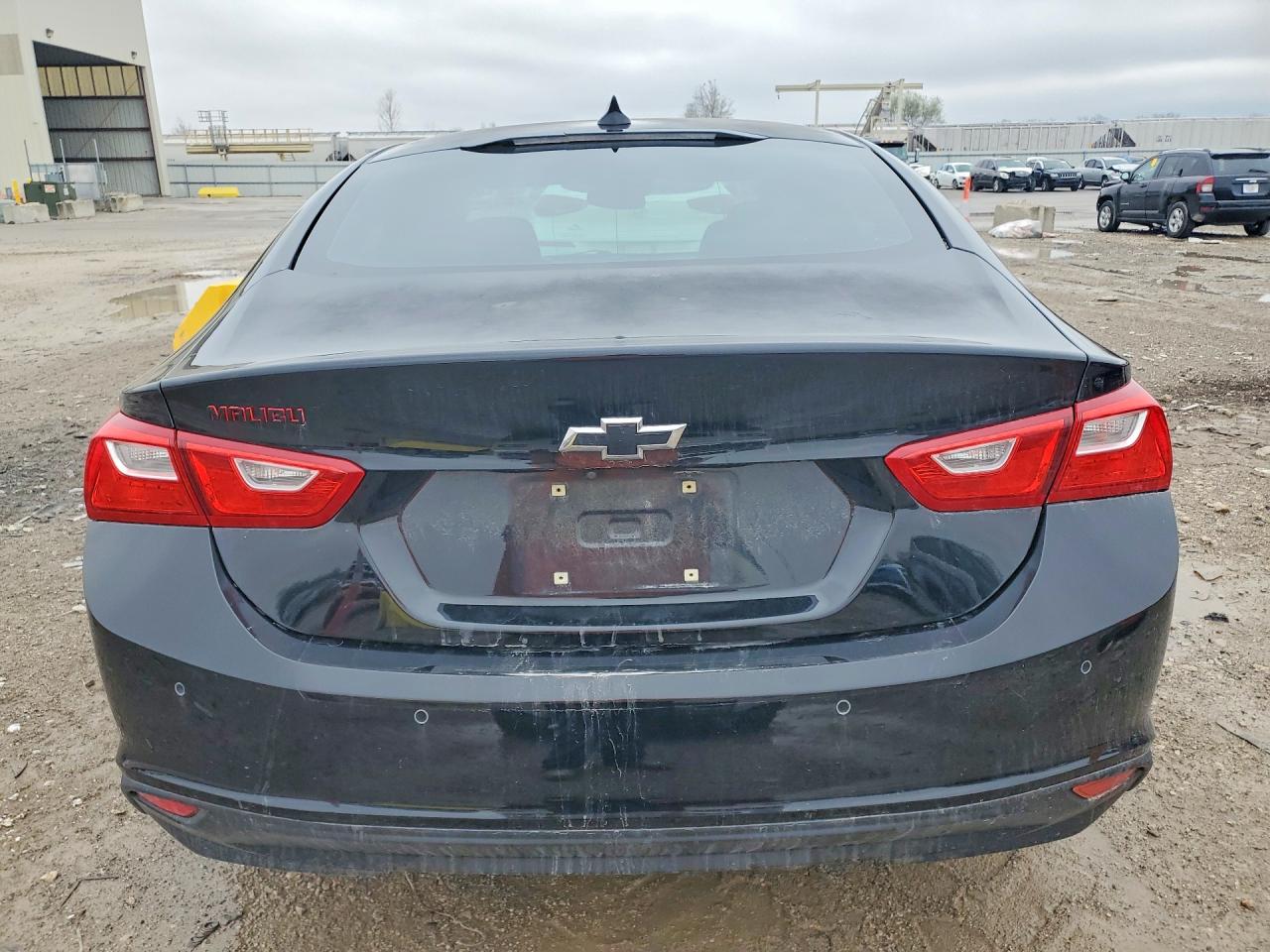 2018 CHEVROLET MALIBU LT photo 11