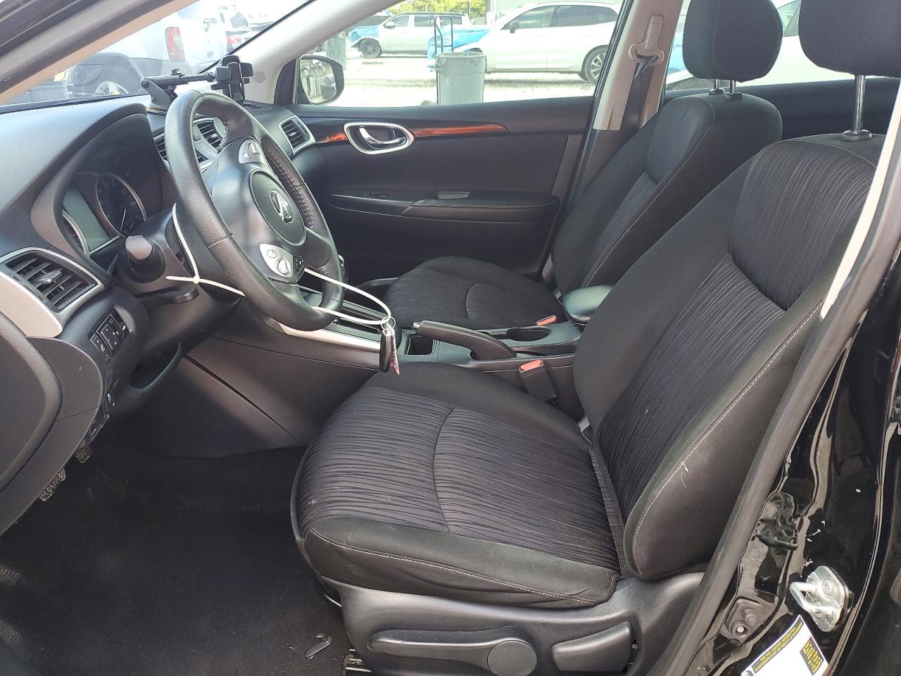 2019 NISSAN SENTRA SV photo 7
