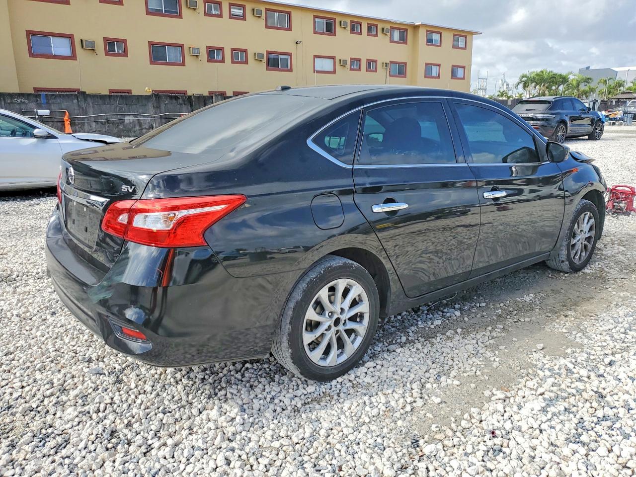 2019 NISSAN SENTRA SV photo 3