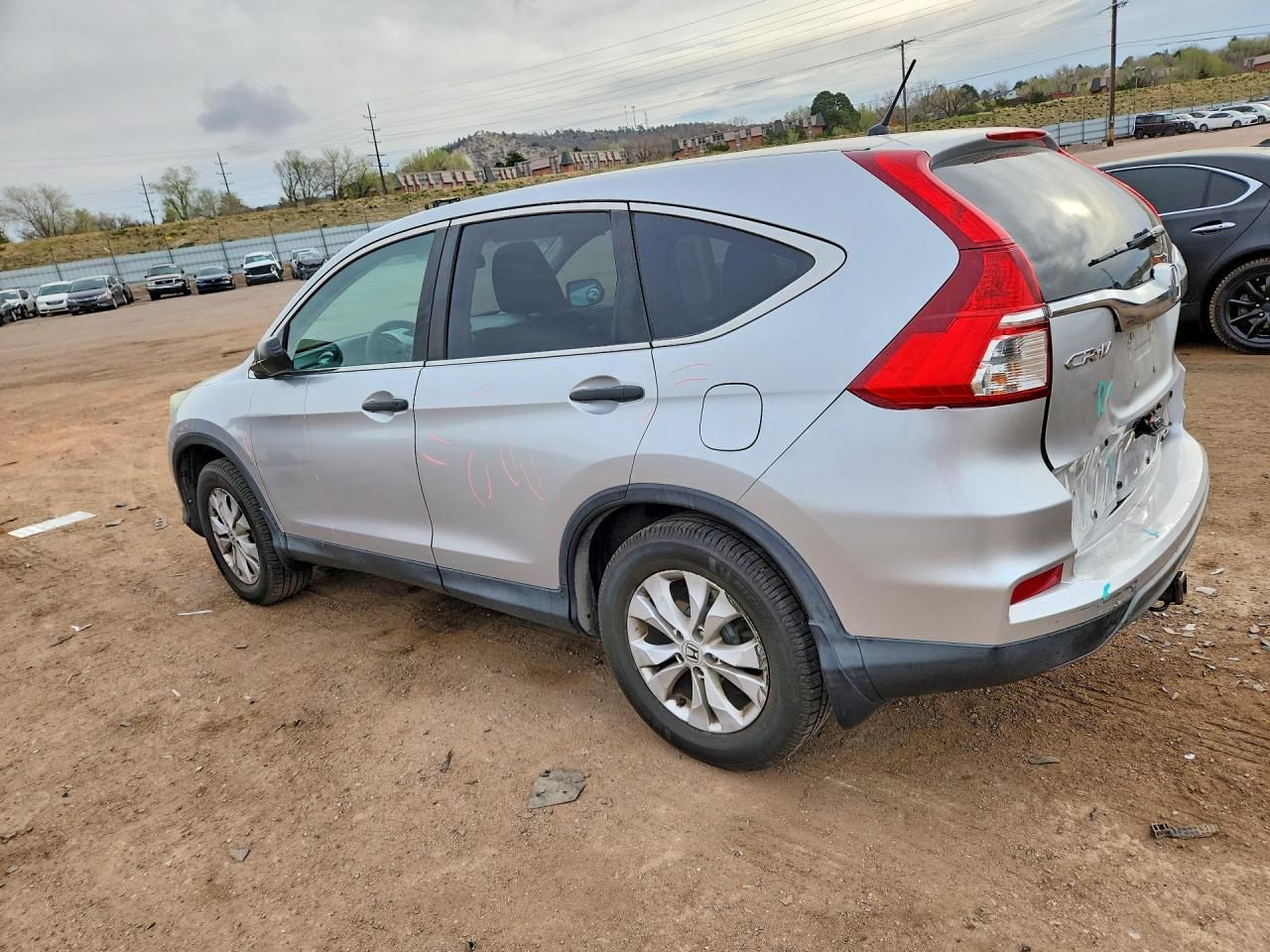 2015 HONDA CR-V photo 2