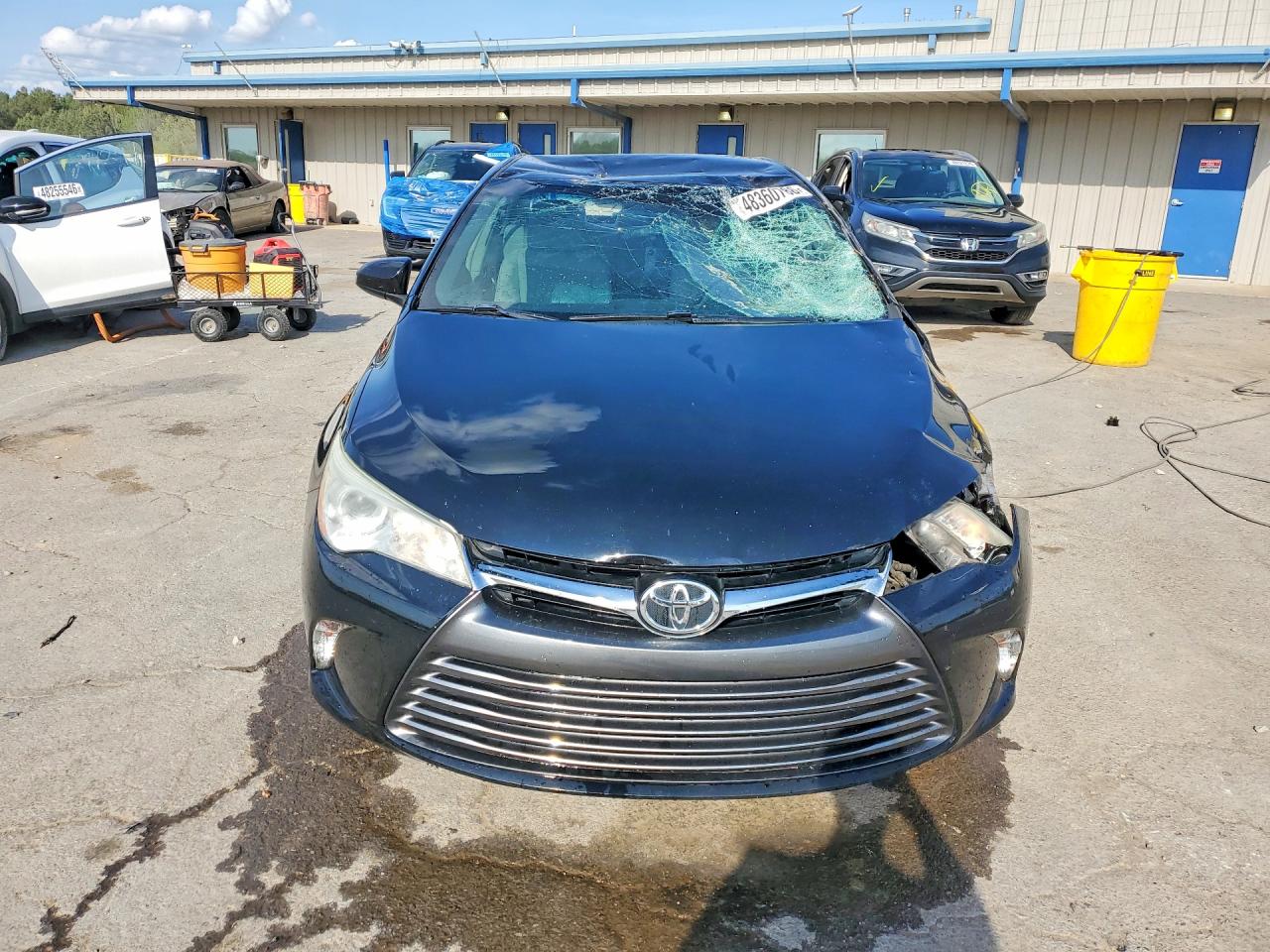 2016 TOYOTA CAMRY LE photo 9