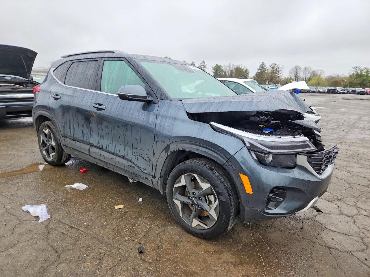 2025 KIA SELTOS EX photo 7