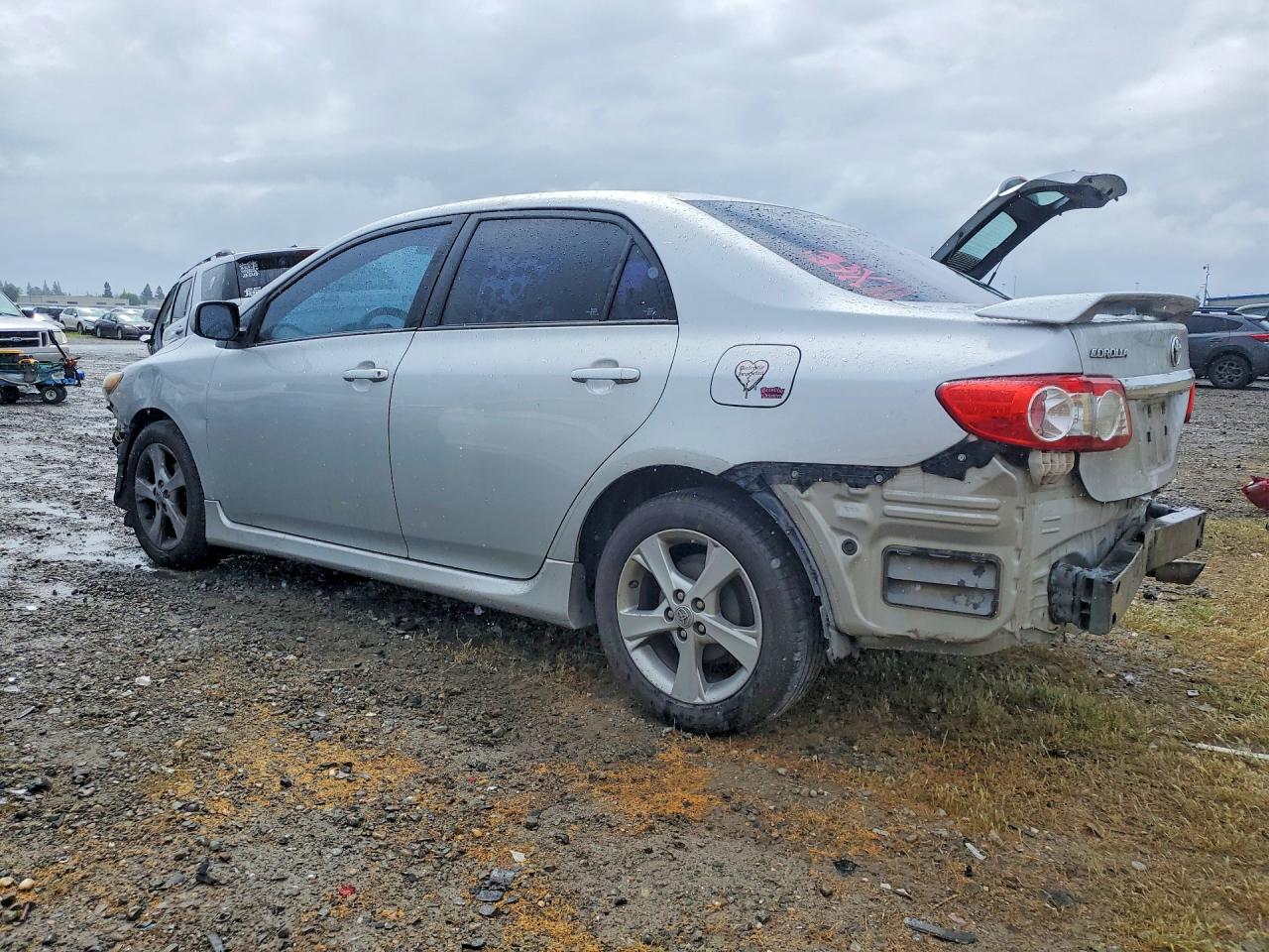 2013 TOYOTA COROLLA S photo 4