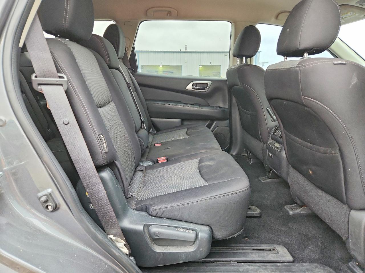 2020 NISSAN PATHFINDER SV photo 31