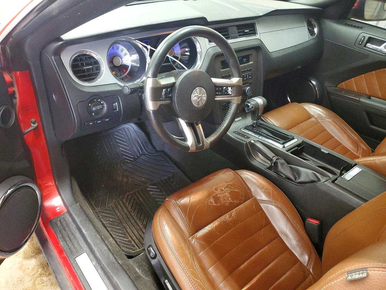2012 FORD MUSTANG photo 15
