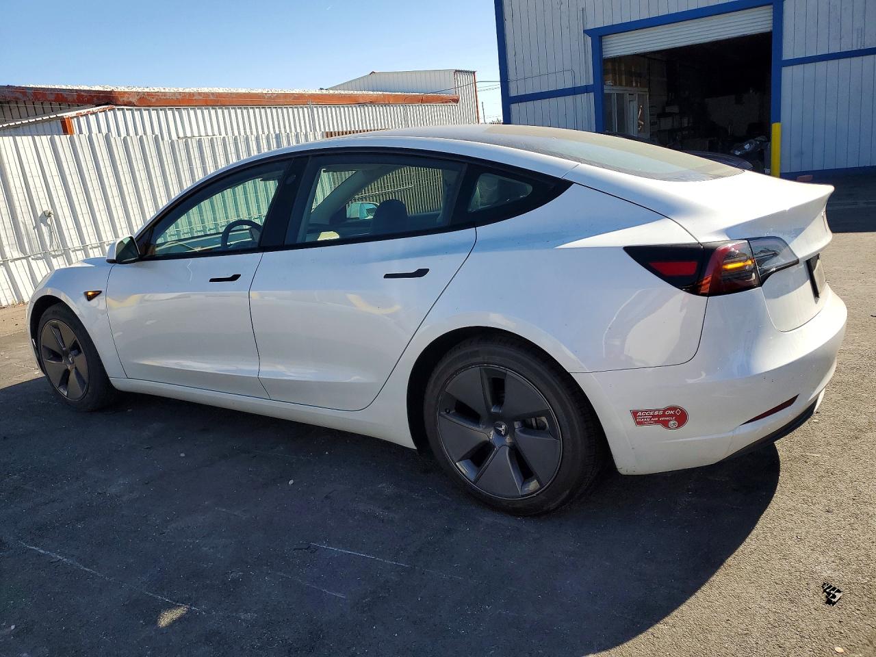 2023 TESLA MODEL 3 photo 3