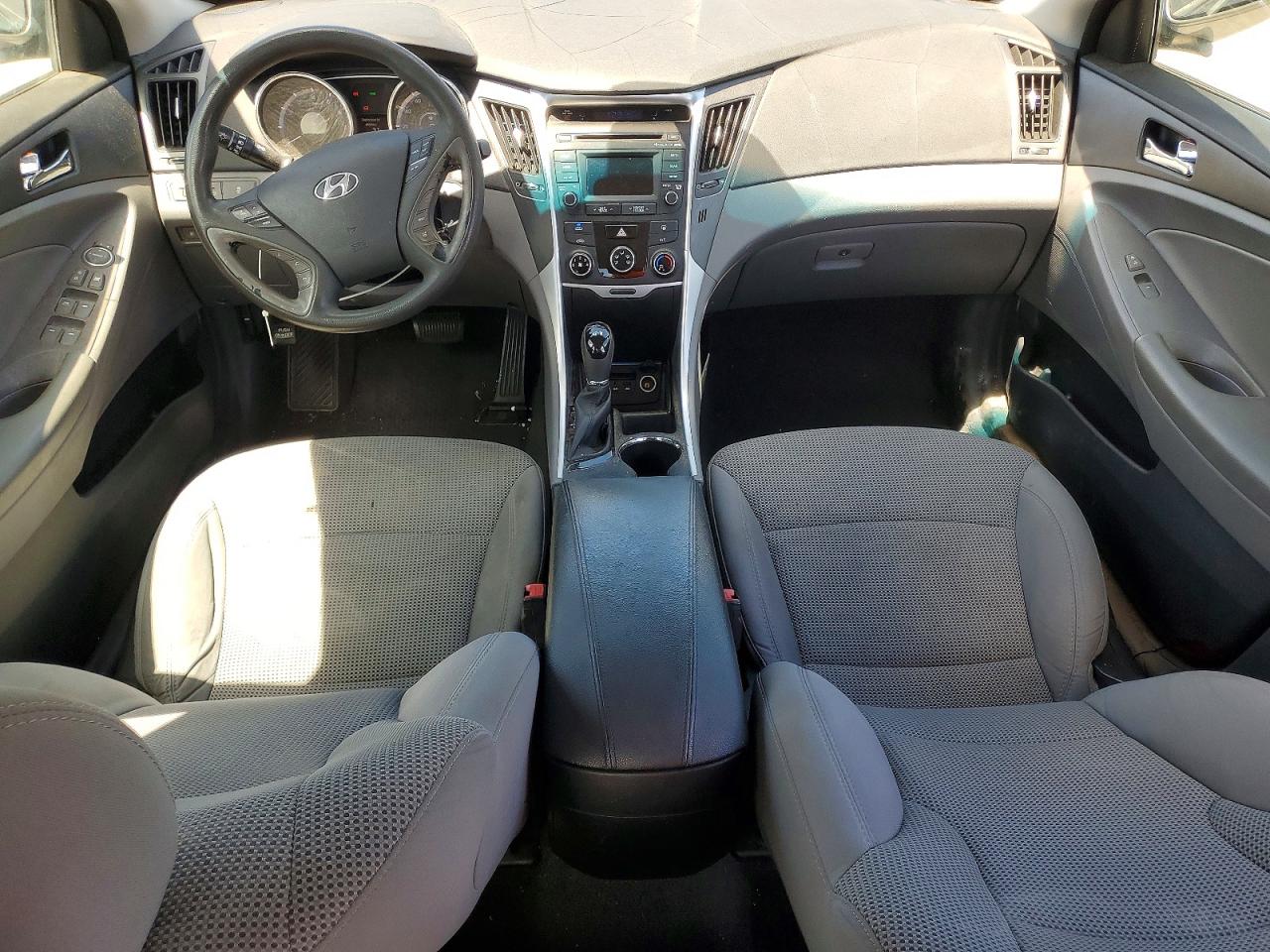 2014 HYUNDAI SONATA GLS photo 15