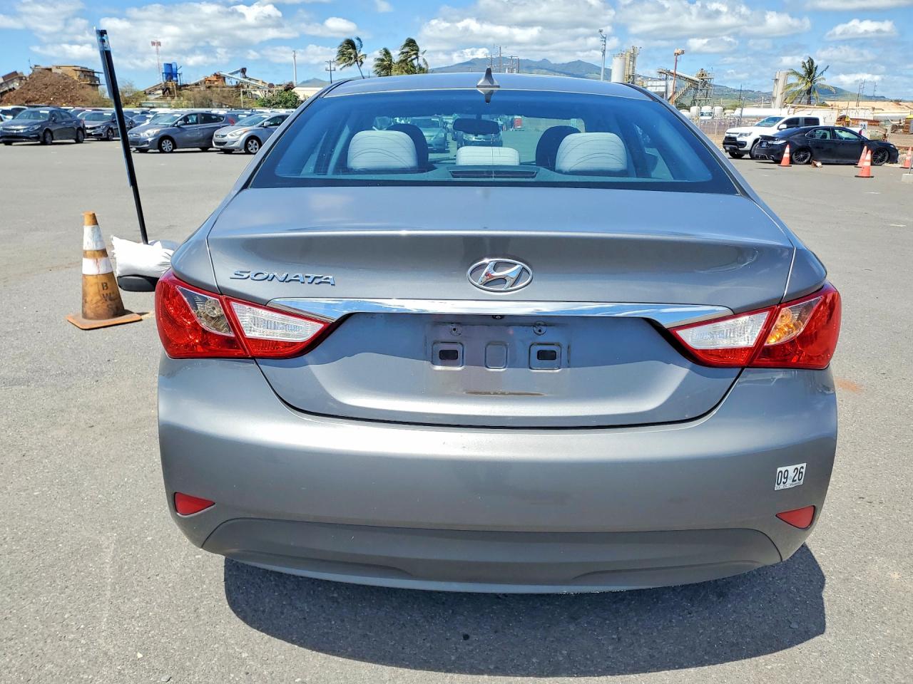 2014 HYUNDAI SONATA GLS photo 11