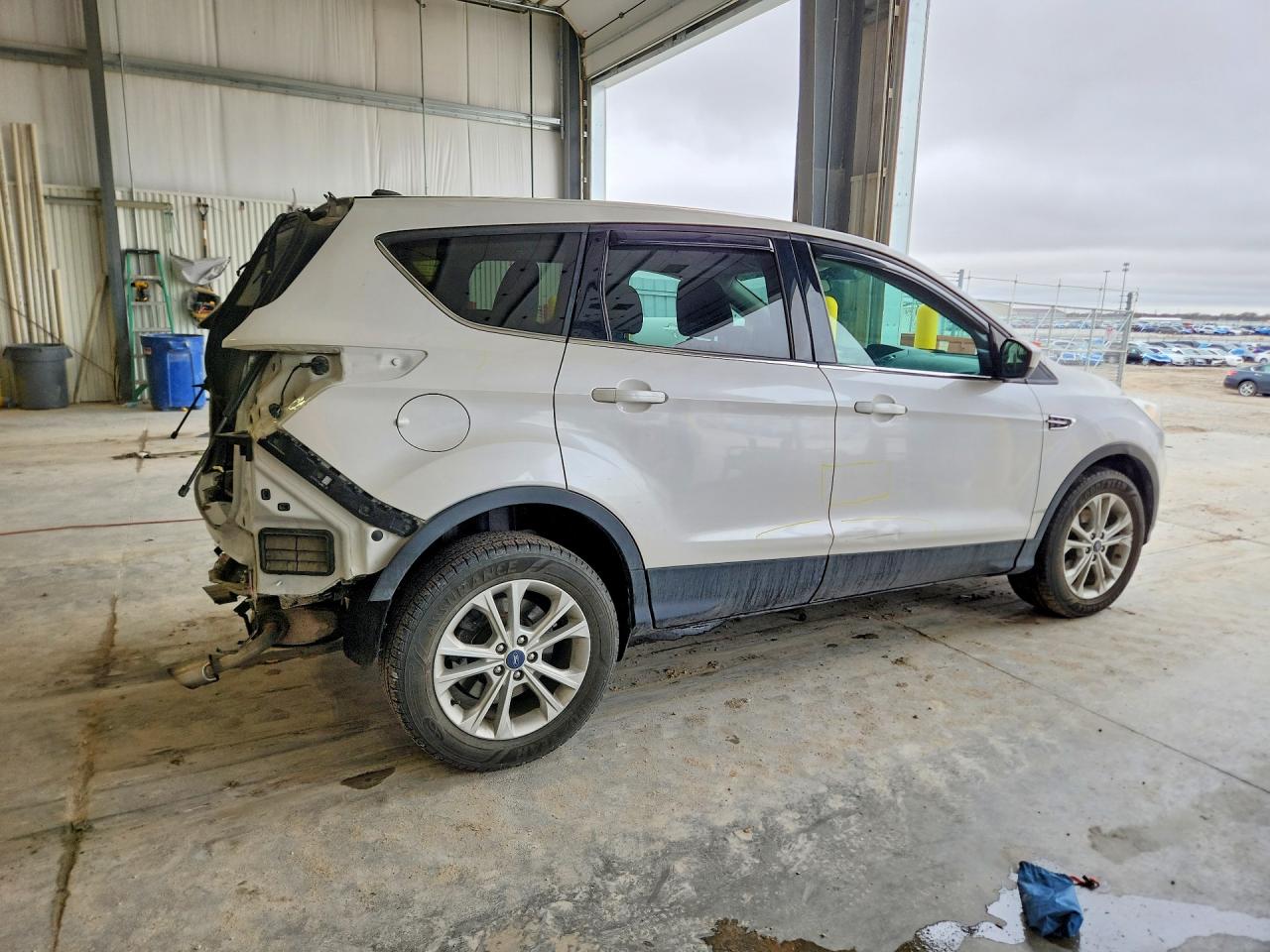 2017 FORD ESCAPE SE photo 7