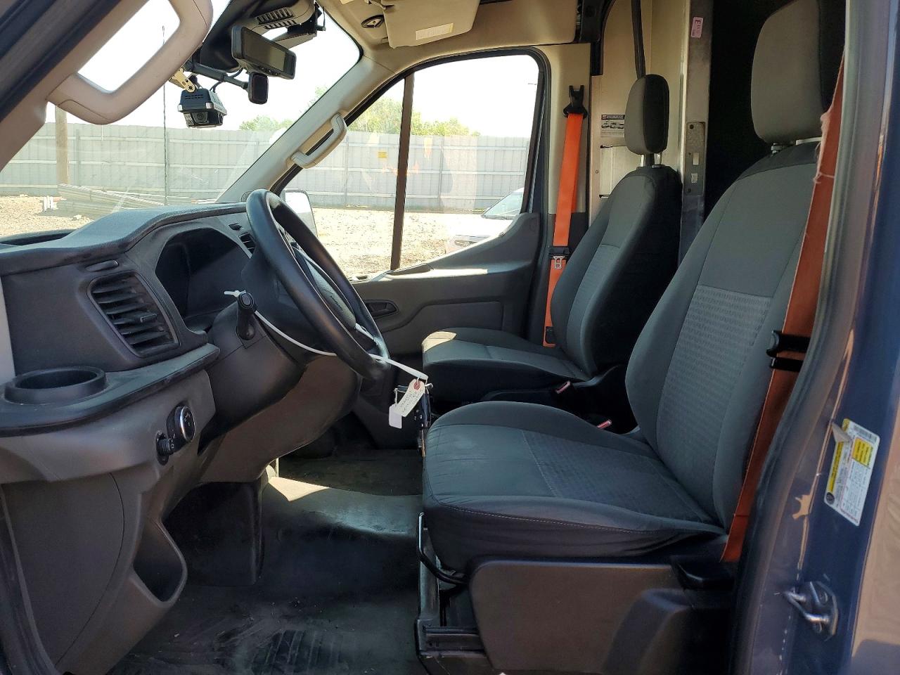 2020 FORD TRANSIT 250 DELIVERY VAN photo 13