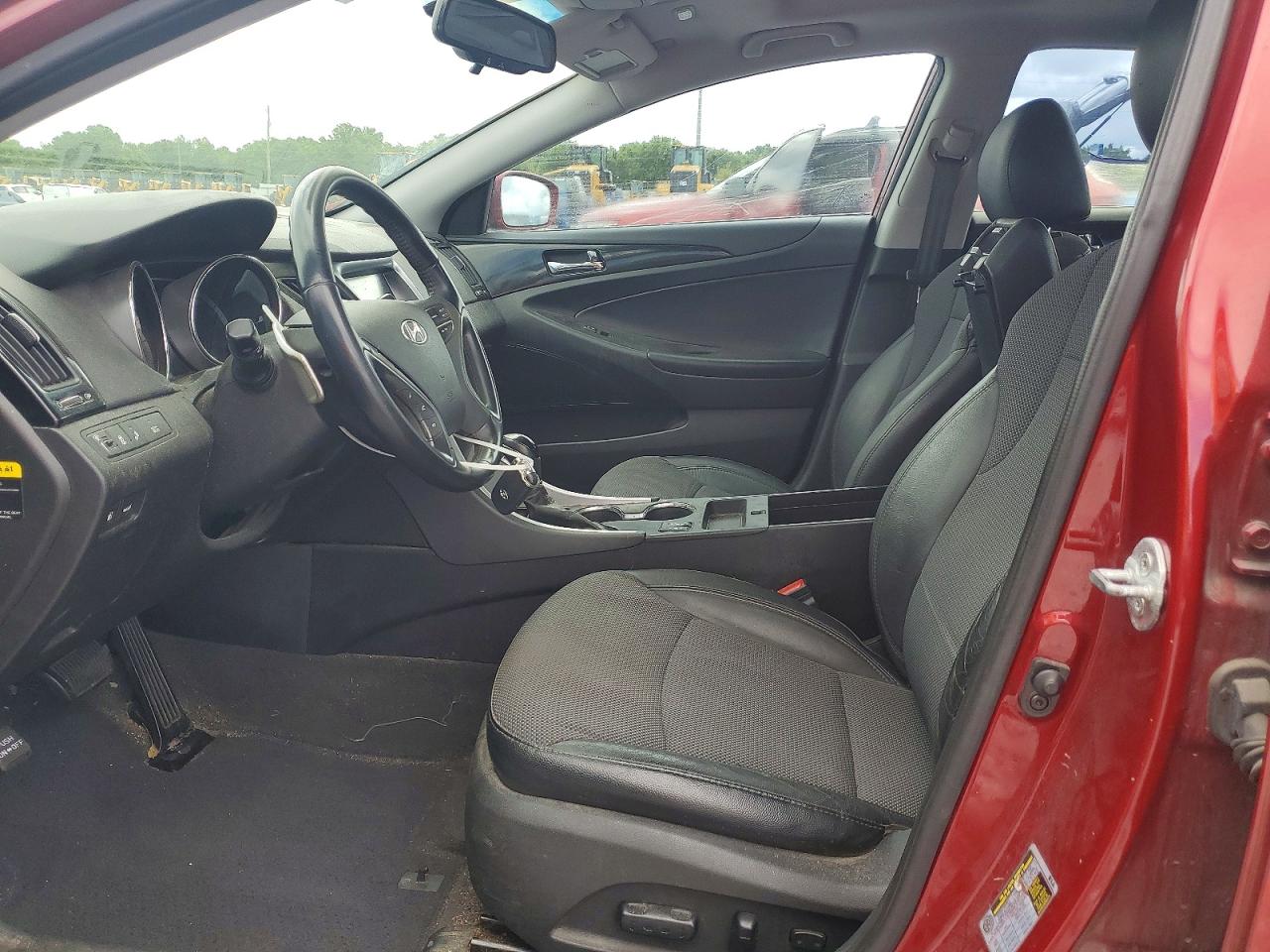 2014 HYUNDAI SONATA SE photo 13