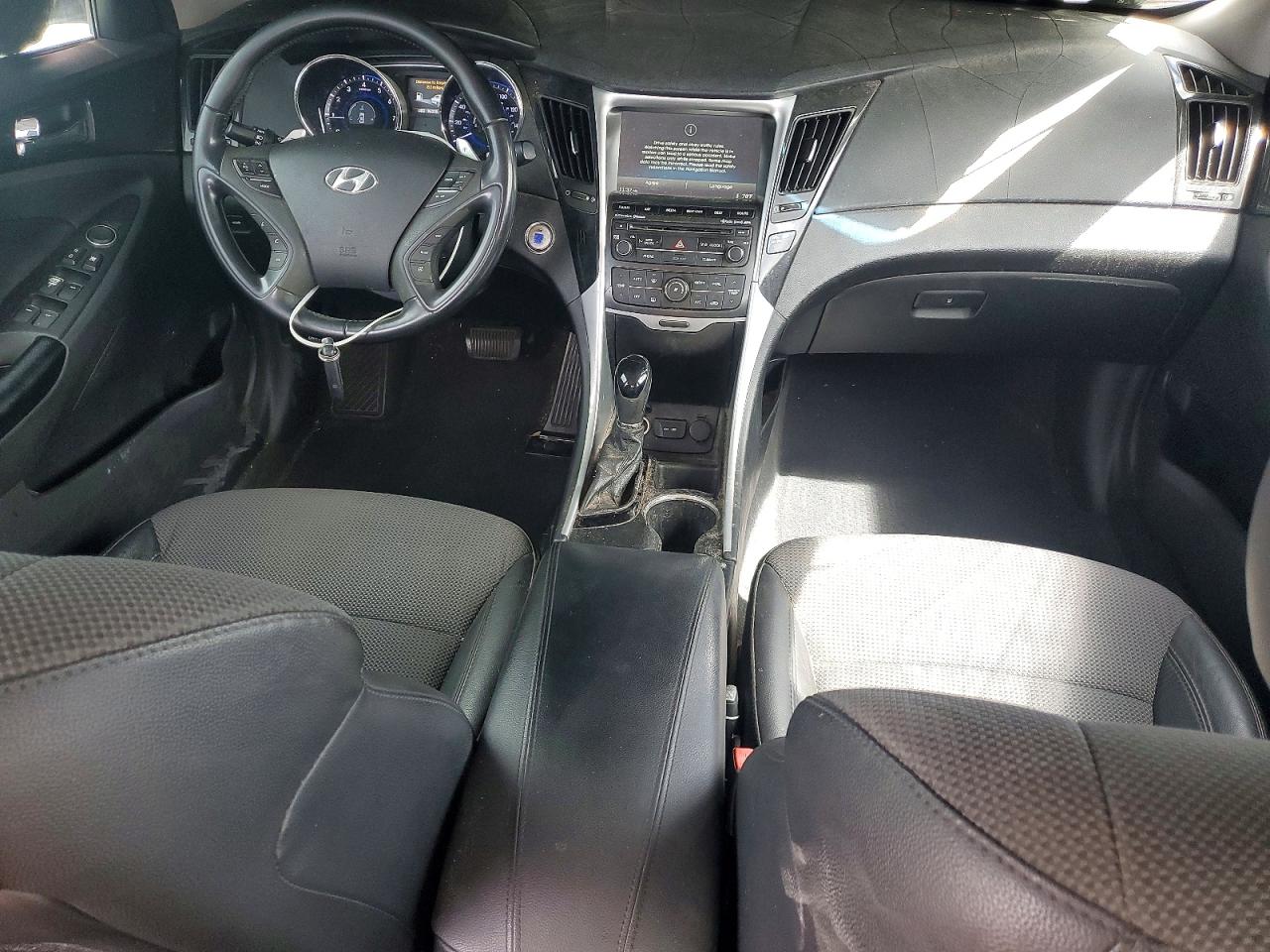 2014 HYUNDAI SONATA SE photo 15