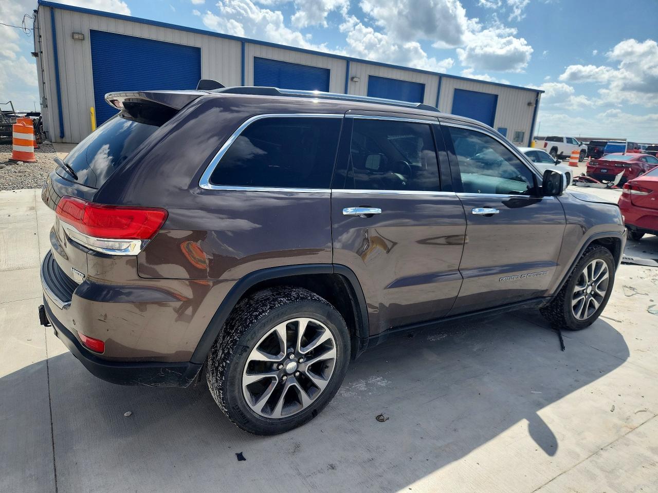 2018 JEEP GRAND CHEROKEE LIMITED photo 5