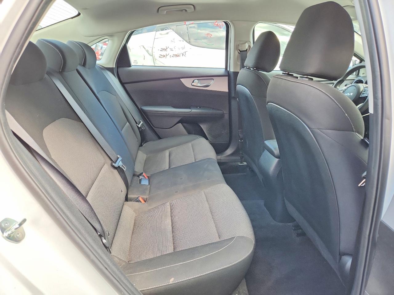 2024 KIA FORTE LXS photo 19