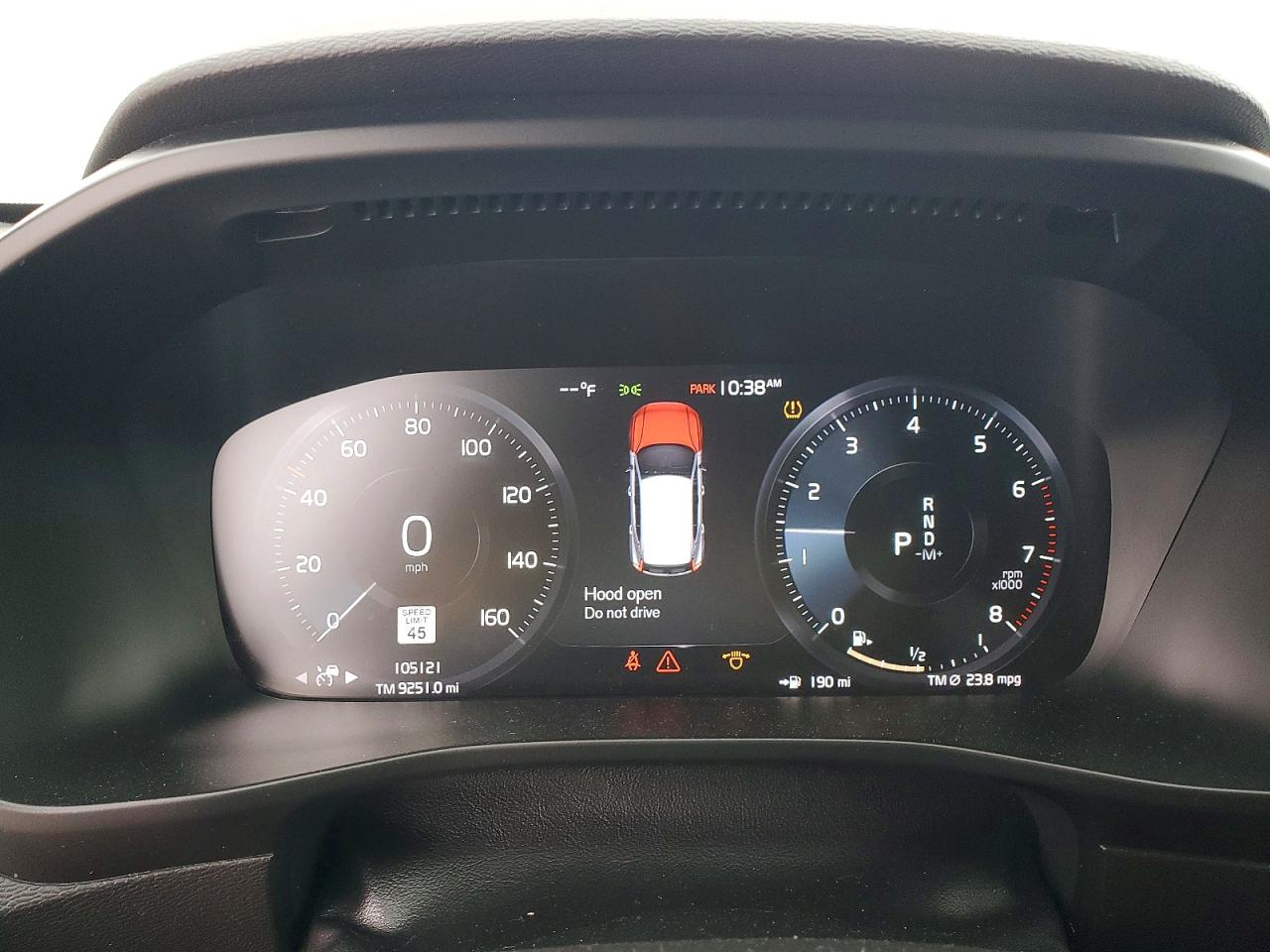 2019 VOLVO XC40 T5 MOMENTUM photo 17