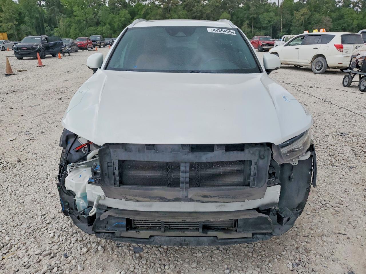 2019 VOLVO XC40 T5 MOMENTUM photo 9