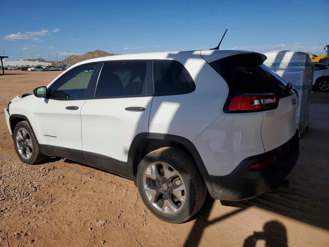 2017 JEEP CHEROKEE SPORT photo 4