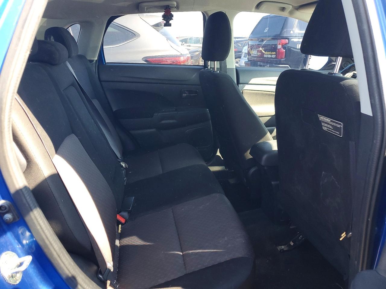 2016 MITSUBISHI OUTLANDER SPORT ES photo 19
