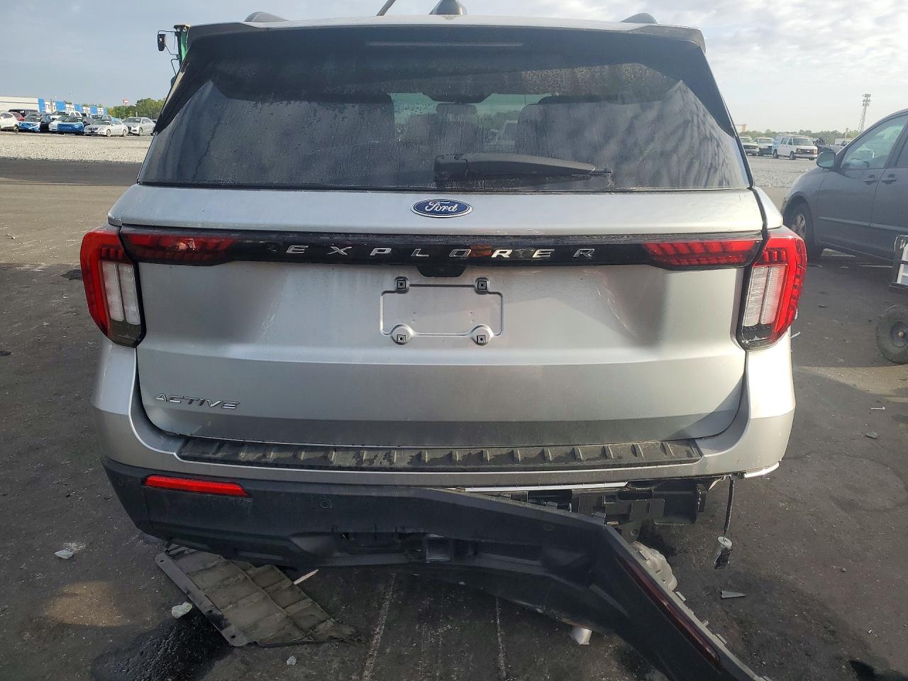 2025 FORD EXPLORER ACTIVE photo 6
