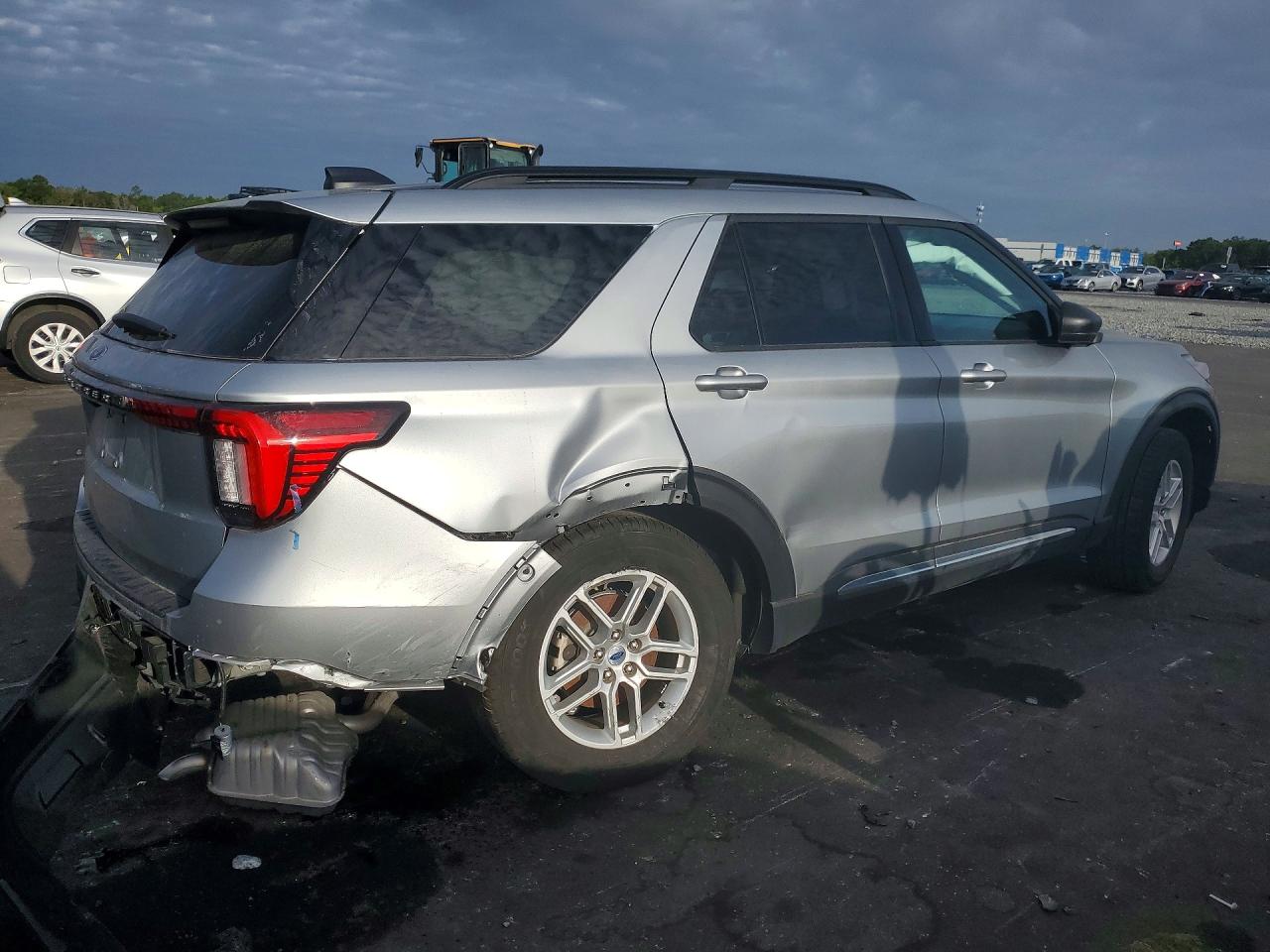2025 FORD EXPLORER ACTIVE photo 3