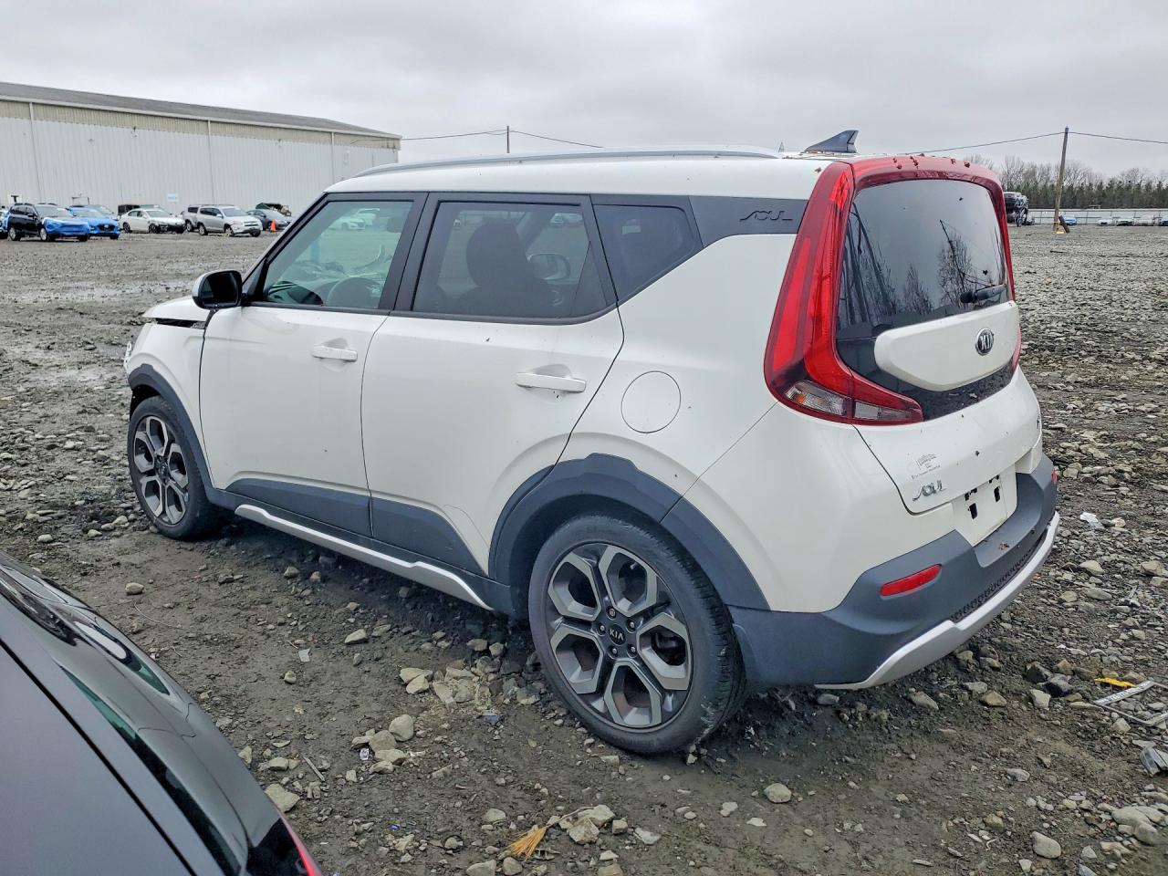 2021 KIA SOUL X-LINE photo 3