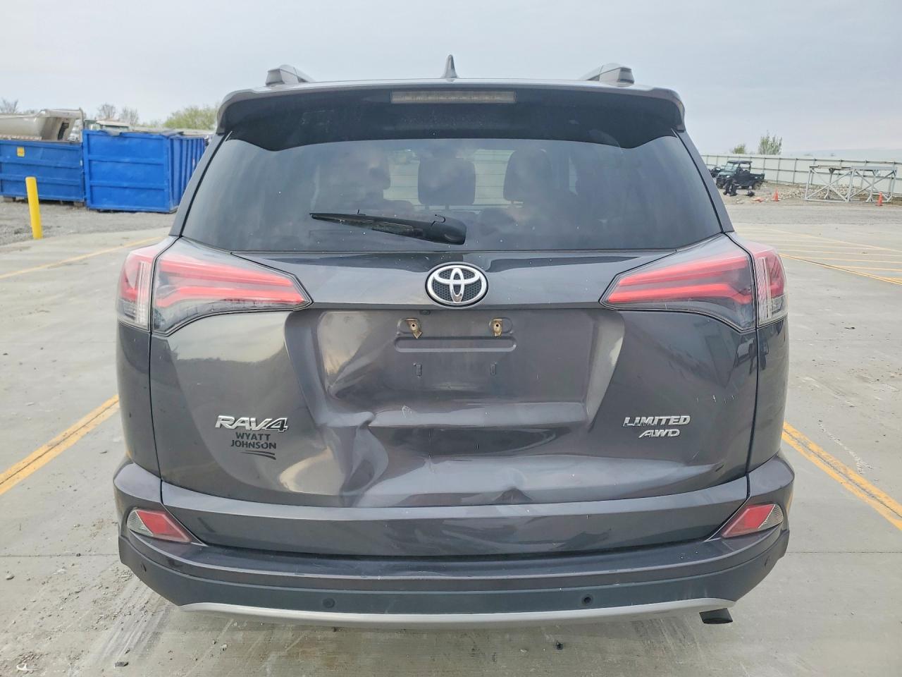 2017 TOYOTA RAV4 LIMITED photo 16