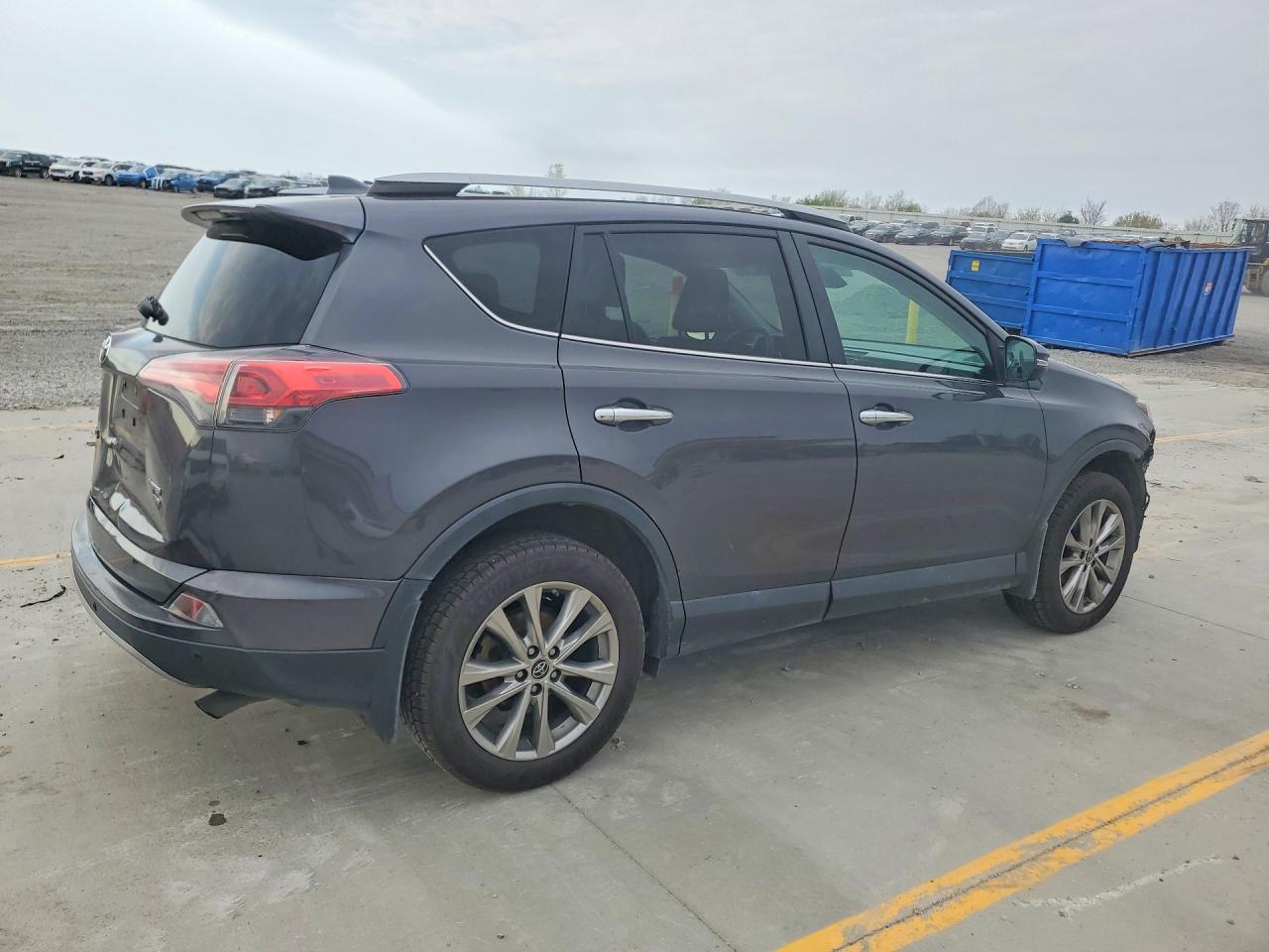 2017 TOYOTA RAV4 LIMITED photo 7