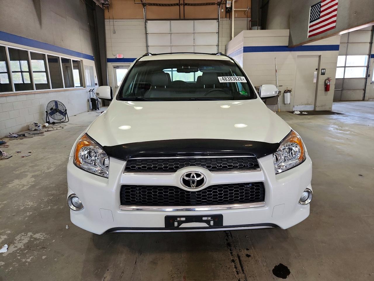 2011 TOYOTA RAV4 LIMITED photo 9