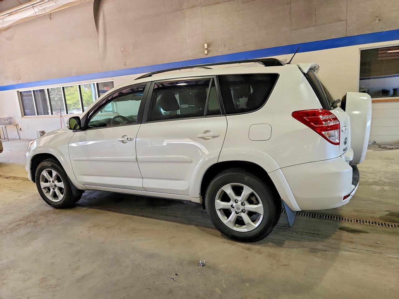 2011 TOYOTA RAV4 LIMITED photo 3
