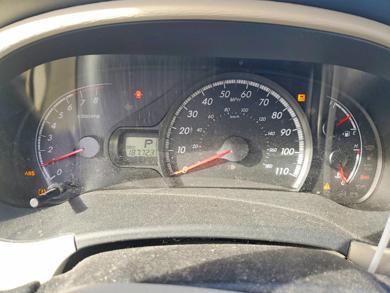 2014 TOYOTA SIENNA LE 8-PASSENGER photo 17