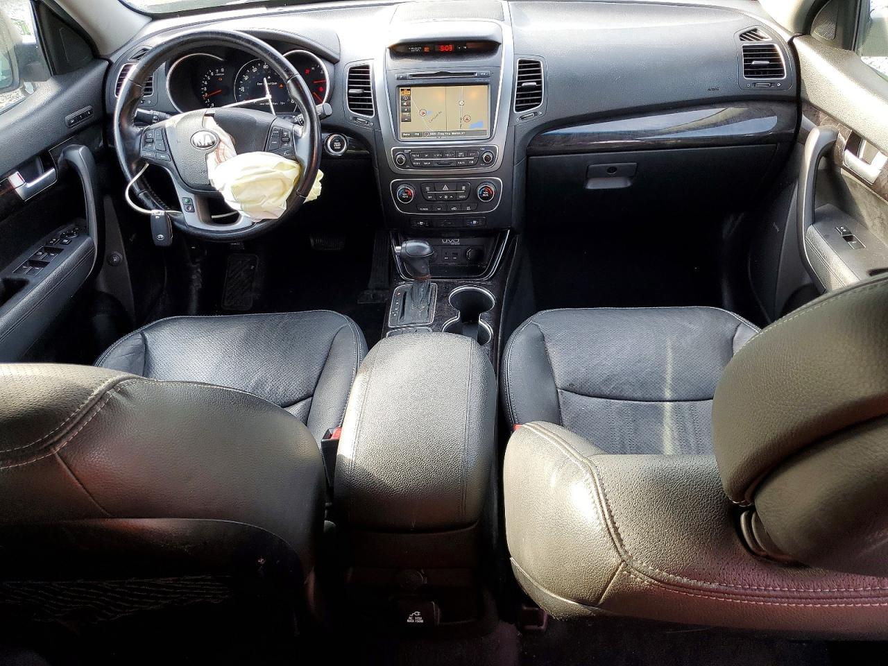 2014 KIA SORENTO photo 15