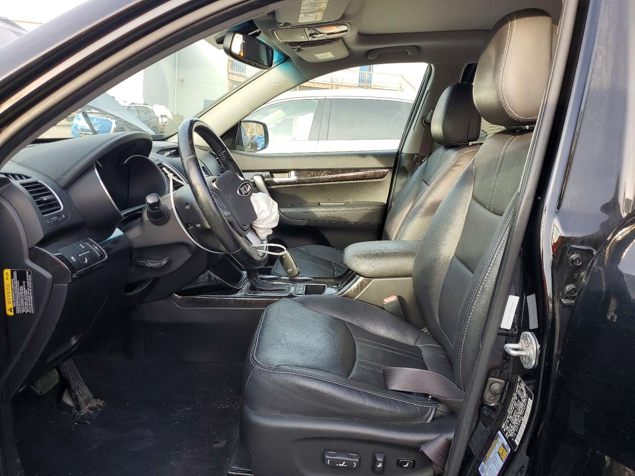 2014 KIA SORENTO photo 13