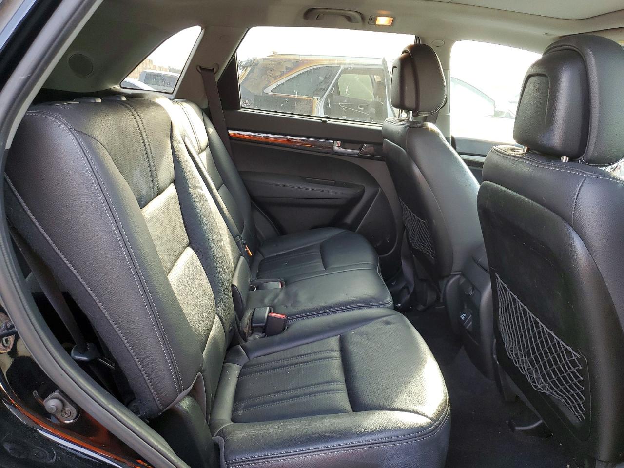 2014 KIA SORENTO photo 21